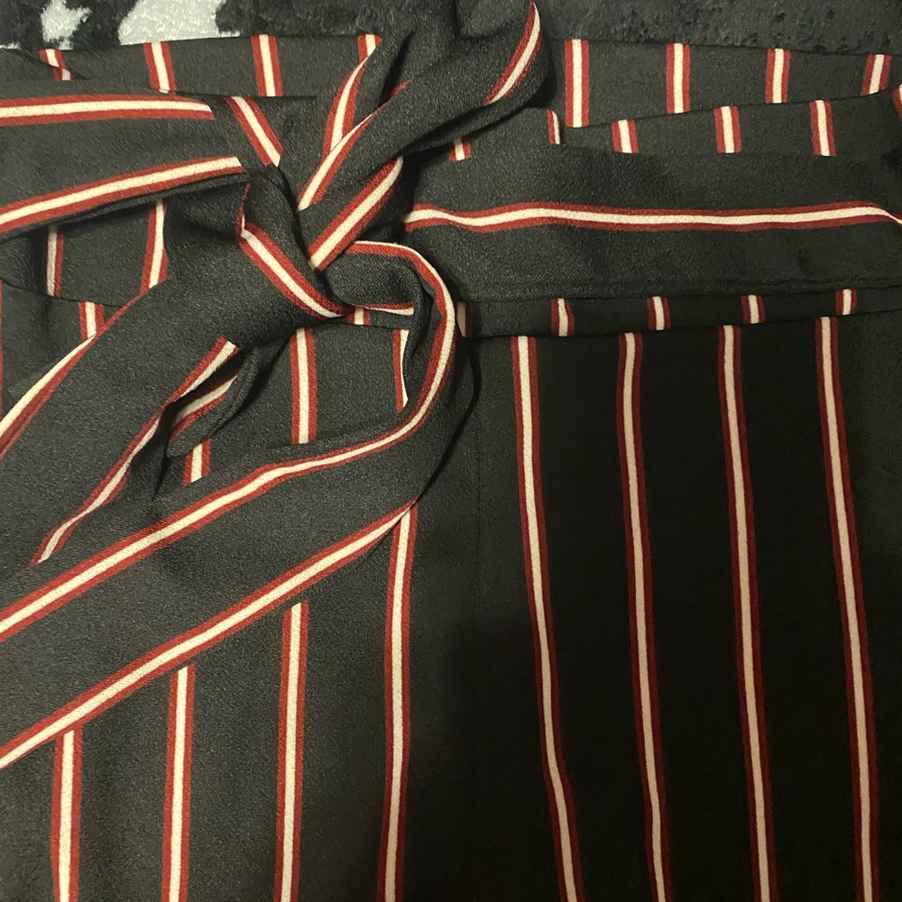 Black and red striped dress pants - Picture 2 of 4